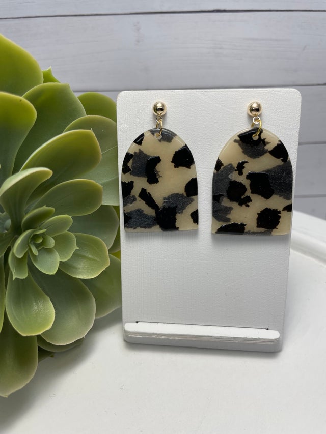 Polymer Clay Valentine's Day Shell Drop Earrings - Approxim (251102)